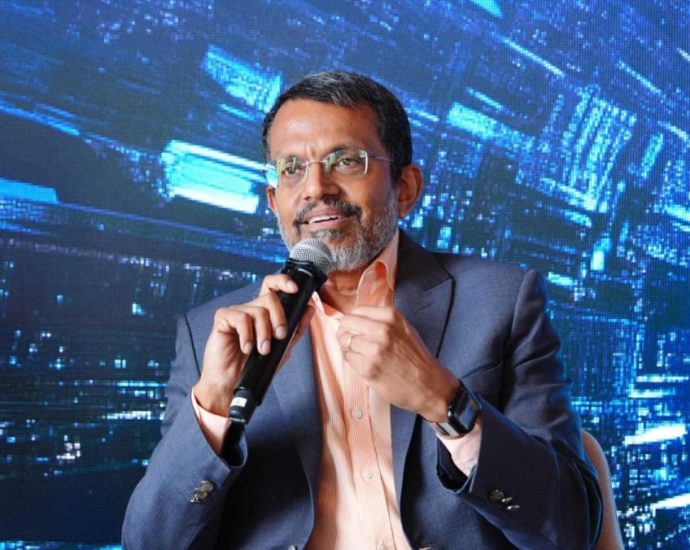 Singapore sets up global fintech network, appoints former MAS chief Ravi Menon as chairman