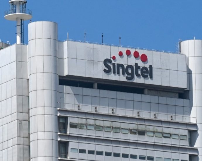 Singtel advises users to restart devices after some report mobile connection issues