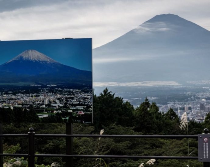 Snow forecast next week on Mount Fuji, at last