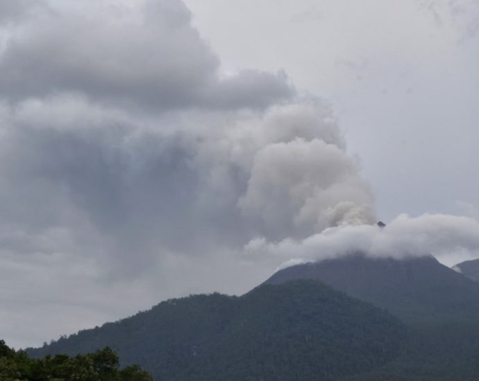 Alert level raised after six killed by Indonesia volcano eruption