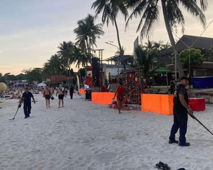 Full Moon Party attracts over 9,000 tourists