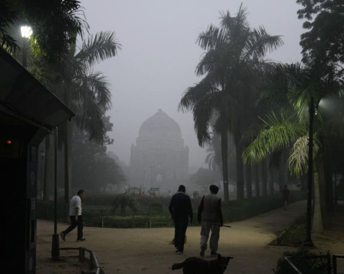 Primary schools empty as smog persists in Indian capital