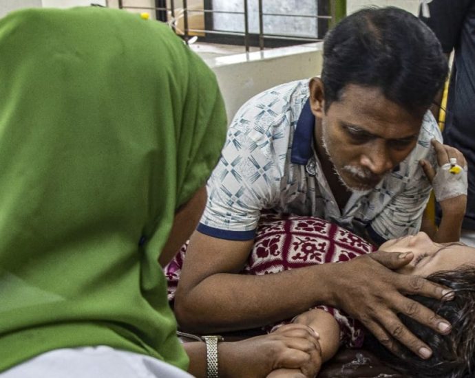 Spread of dengue fever in Bangladesh worries medics