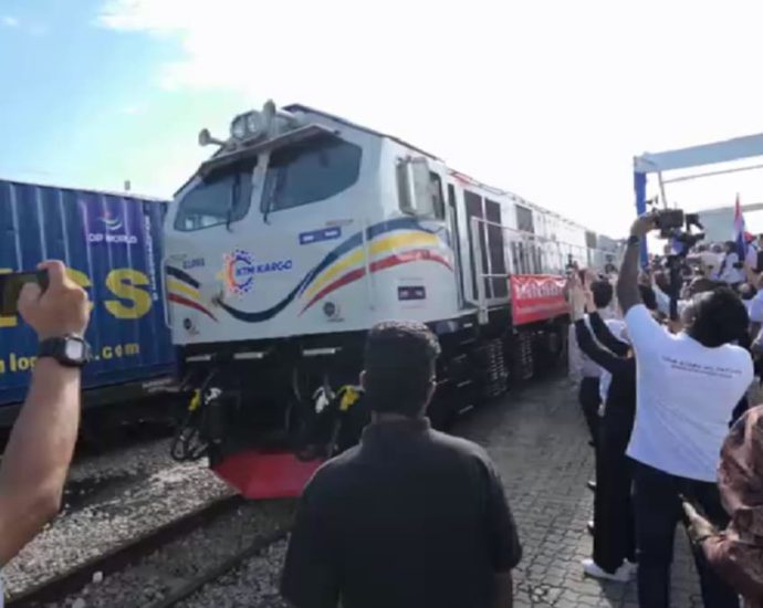 ASEAN aims to boost intra-regional trade through better transport connectivity