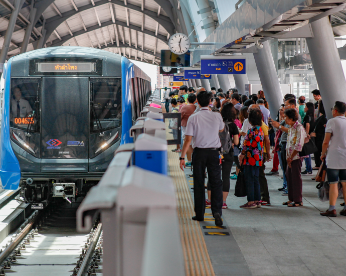 Bangkok rail service hours extended to 2am on New Year’s Day