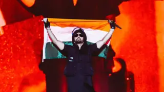 Diljit Dosanjh, Bryan Adams: Indians angry at concert facilities