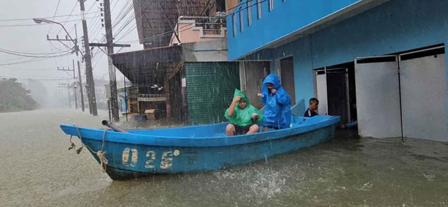 Flood victims in Southern Thailand to get cash aid