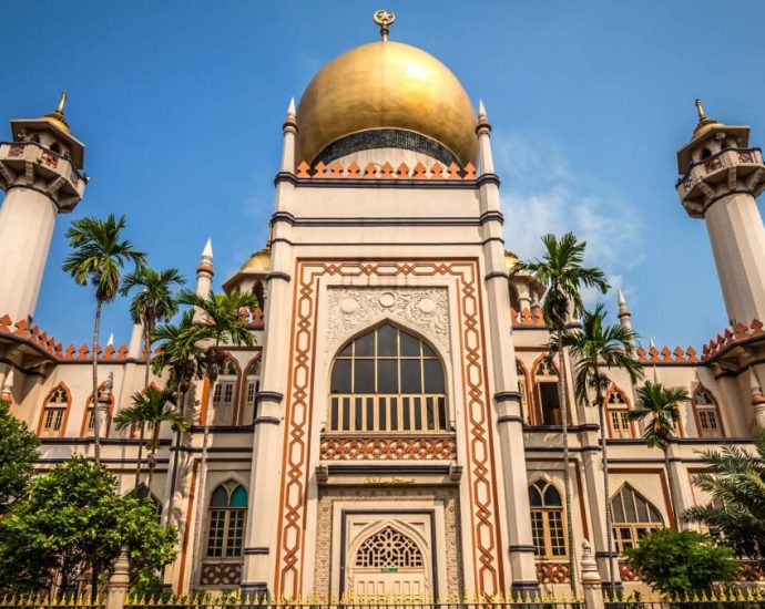 Four men charged over fake quotations used to deceive Sultan Mosque