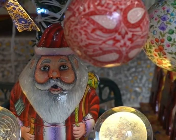 Global conflicts lead to drop in demand for handmade festive items from Kashmir