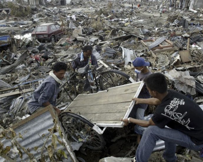 Indonesia developing new early warning system using GPS to detect tsunamis