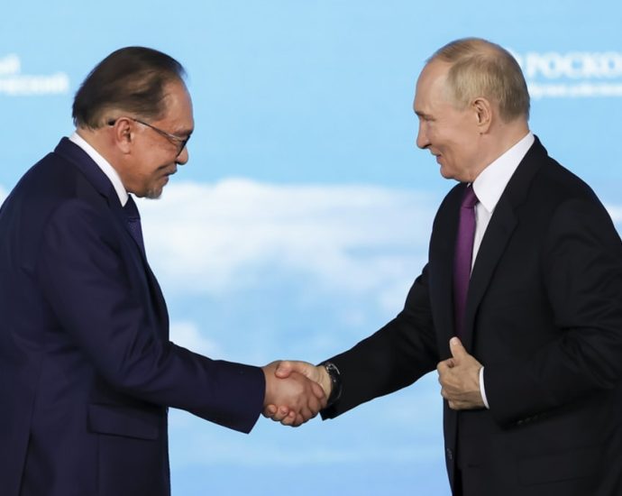 Malaysia deepens economic ties with a Russia shunned over Ukraine invasion