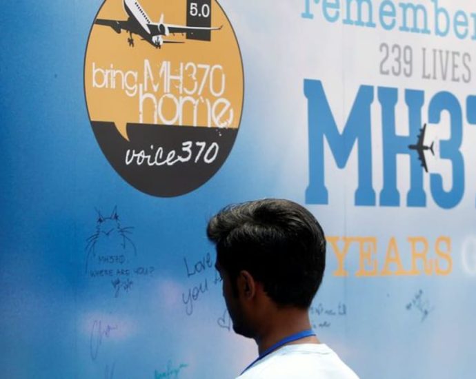 Malaysia to resume search for missing flight MH370