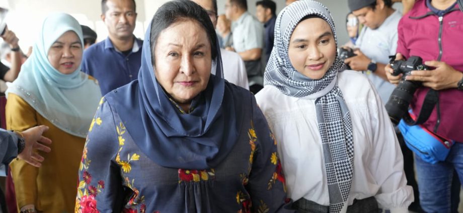 Malaysian High Court acquits Najib’s wife Rosmah of laundering US.57 million, tax evasion