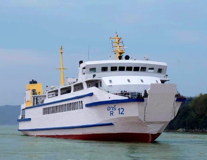 Samui ferry operator considers lifting EV ban