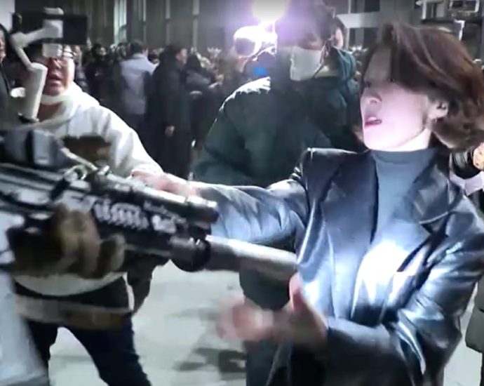 South Korean party spokesperson who grappled with martial law soldier insists she is not special