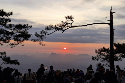 Tourists return as Phu Kradueng mountain reopens