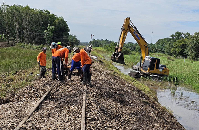 Train services back to normal in southern Thailand Thursday