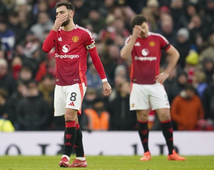 ‘A bit of dread’ watching Manchester United now, but fans in Singapore sticking with team