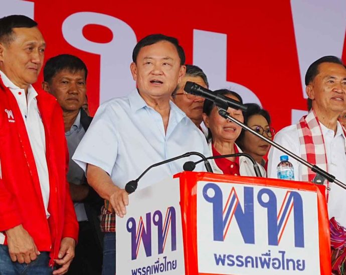 Handouts a priority: Thaksin