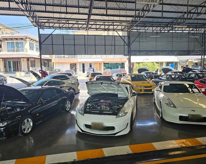 Thai police confiscate cars linked to online gambling