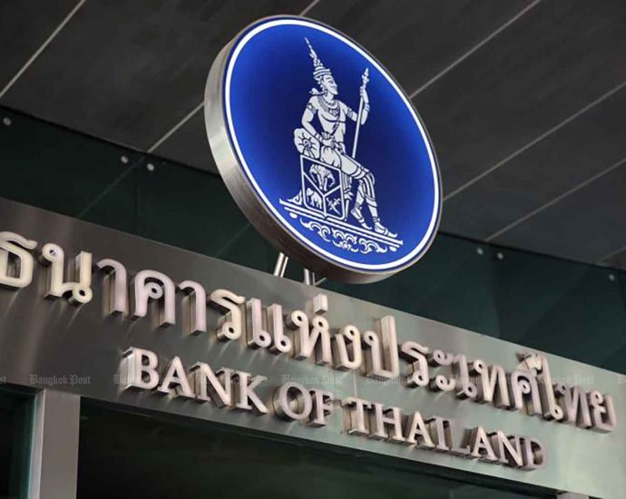 Bank of Thailand ‘should lower rates’