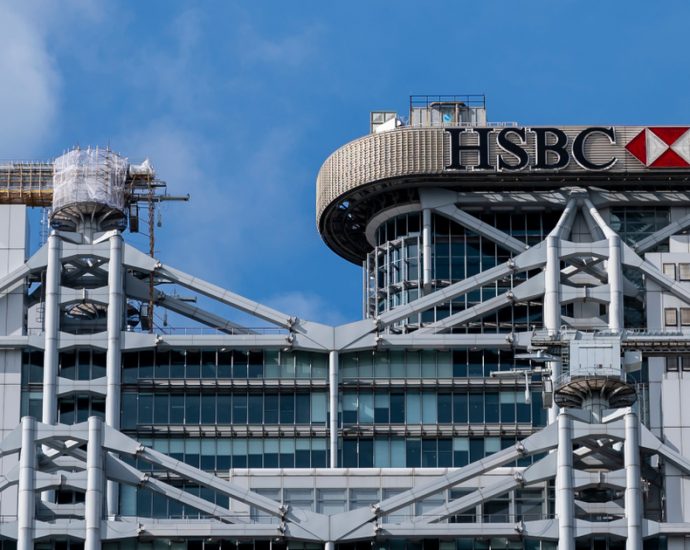 Breaking: HSBC pre-tax profit climbs 6.6% to .2bn; plans .5bn cost savings by end of 2026 | FinanceAsia