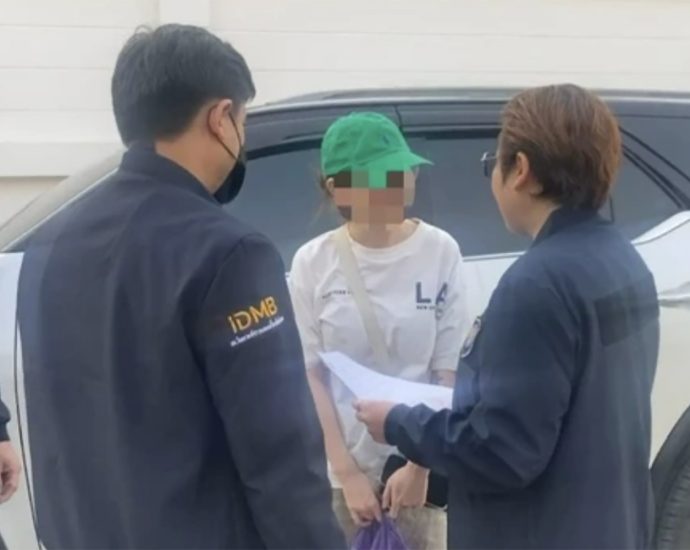 Chinese human trafficking suspect caught in Chon Buri