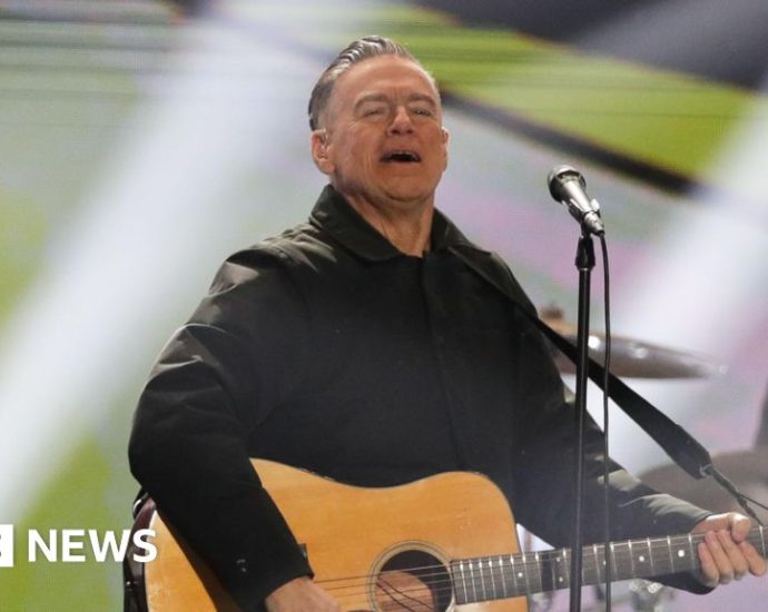 ‘Grease and rags’ sewer fatberg blockage ends Bryan Adams concert