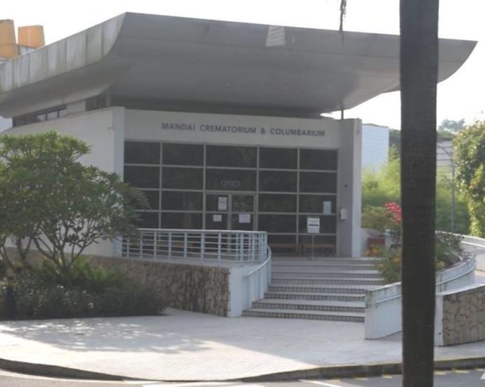 Large crowds expected at columbaria, Choa Chu Kang cemetery during peak visiting days in March and April