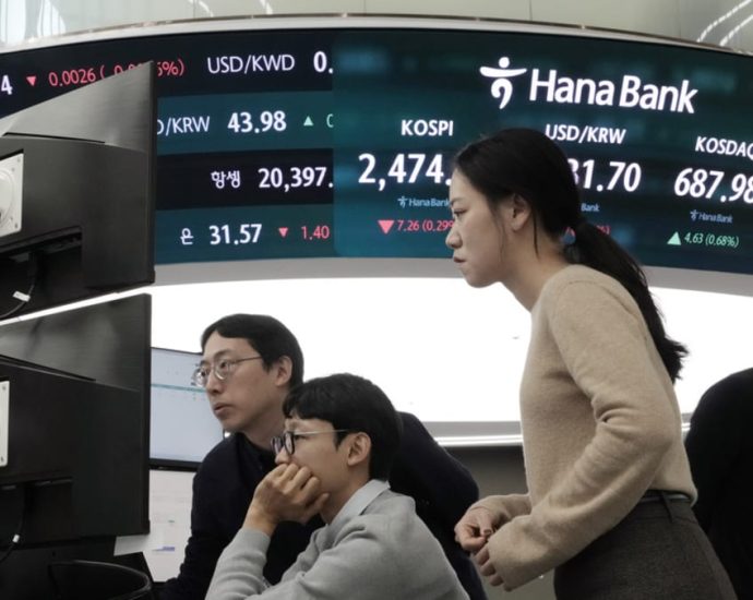 Most Asian markets drop as traders weigh Trump’s latest tariff salvo