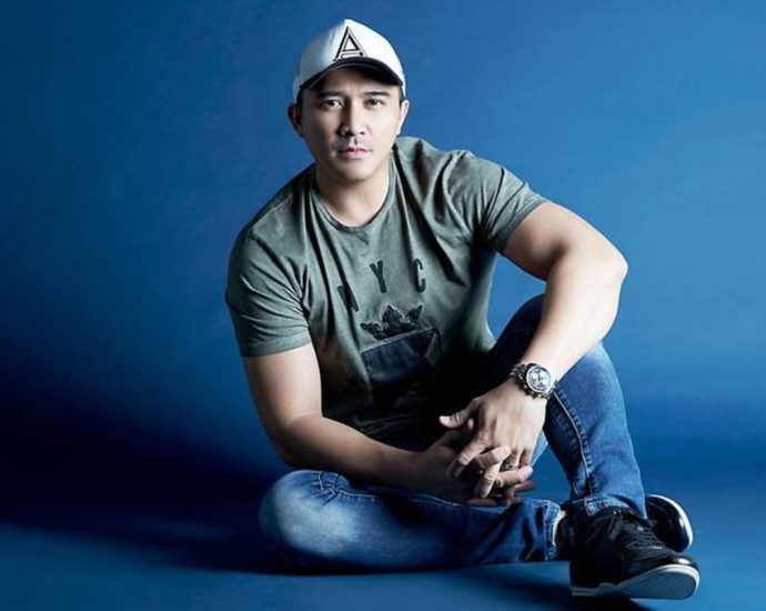 Singaporean actor Aaron Aziz says daughter was in Setia Alam mall at the time of shooting incident