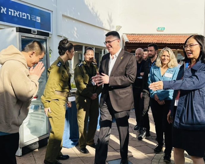 Thai officials in Israel to bring hostages home