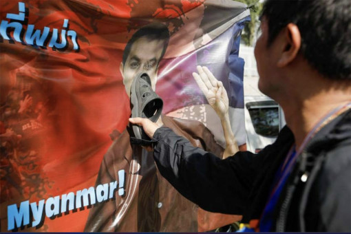 Thai protesters oppose bid to help migrant workers