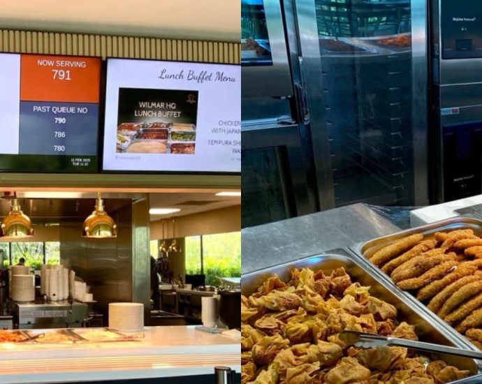 Wilmar’s staff canteen has S all-you-can-eat cai png buffet with fried chicken, is open to the public