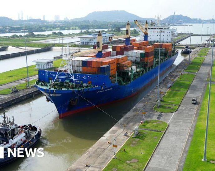 Hong Kong company to sell Panama Canal ports amid US pressure