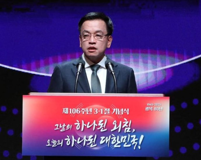 South Korea opposition to bring motion to impeach acting President Choi, notice says