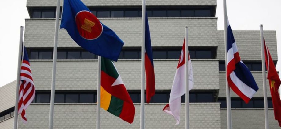 ASEAN bloc seeks dialogue with US on tariffs but won’t retaliate