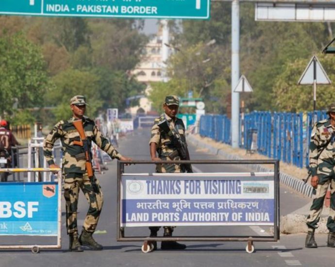 Pakistan calls for neutral probe into Kashmir attack India blames it for