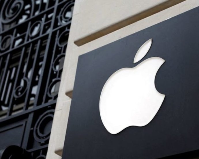 Apple expects US0 million tariff hit as shifts US iPhone supply to India