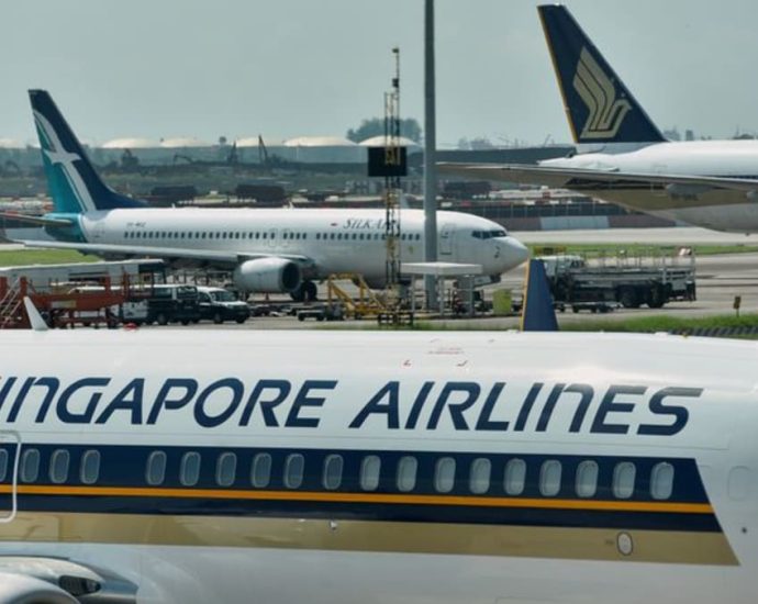 Asian airlines including SIA re-route flights due to India-Pakistan fighting