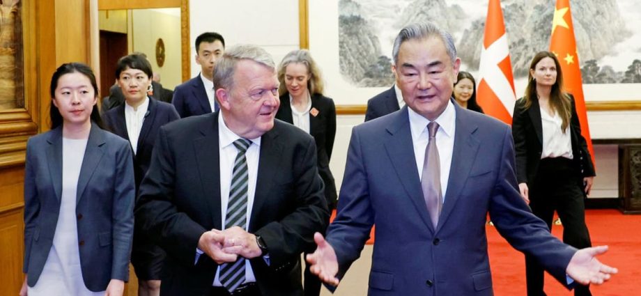China fully respects Denmark’s sovereignty on Greenland, foreign minister says