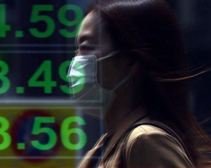 Dollar recovers some losses, stocks gain as traders eye tariff deals