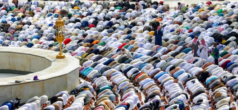 Flu, COVID-19 vaccines now mandatory for Singapore Haj pilgrims
