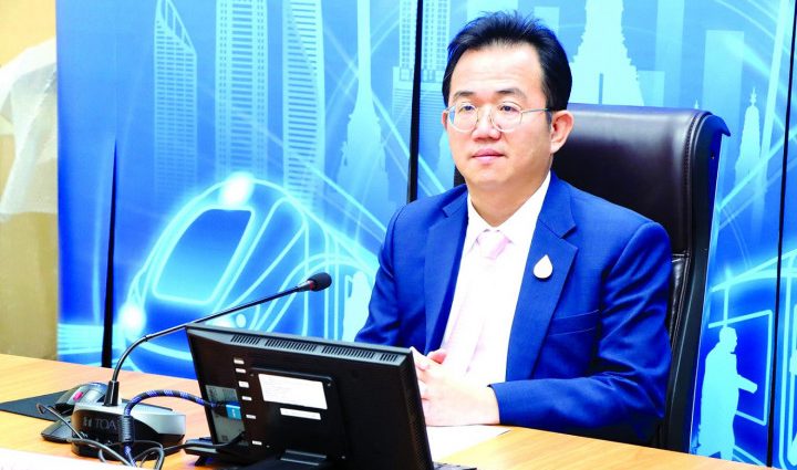 Govt eyes one-price electric train rides