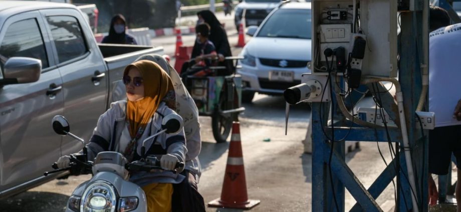 Gunman kills 3 in Thailand’s insurgency-hit south, including 9-year-old girl