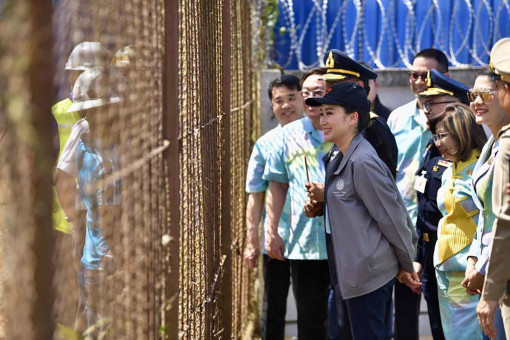 Malaysia to help boost road, rail networks in push for closer ties