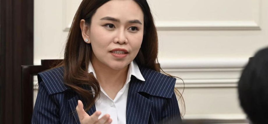 No more ‘uncles’ and ‘aunties’, civil servants told