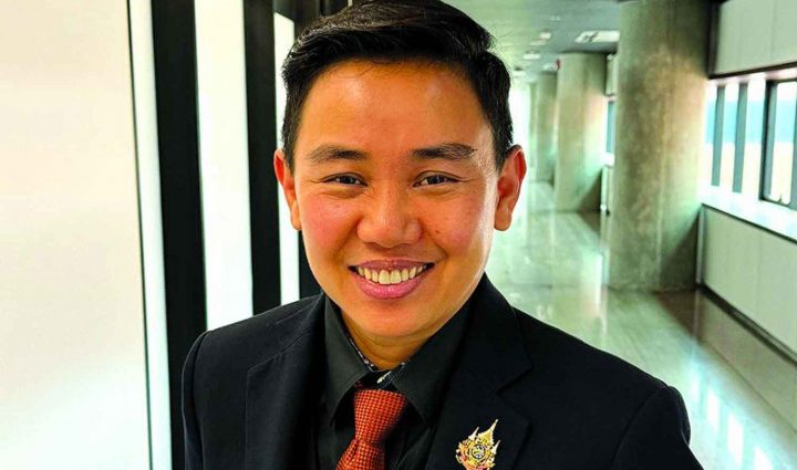 Opposition MP ‘eyeing party swap’