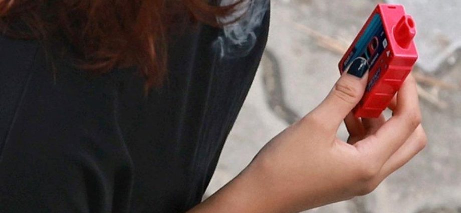 Over 17.900 people caught for vape possession and use in Singapore