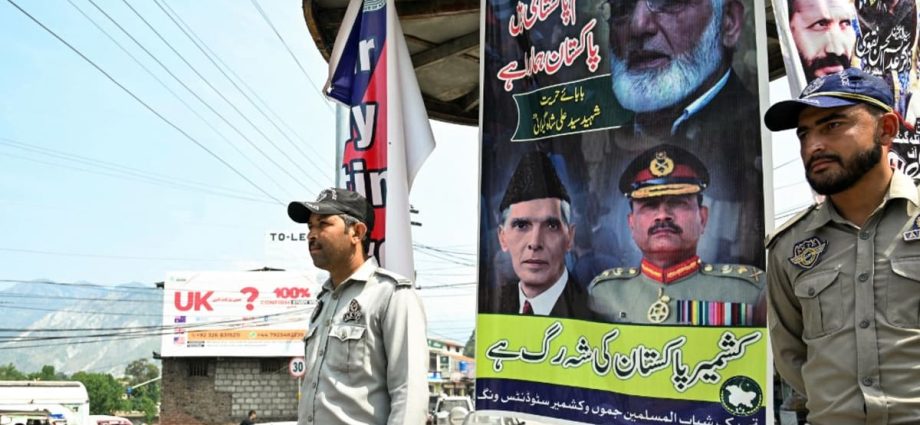 Pakistan conducts second missile test since renewed India standoff
